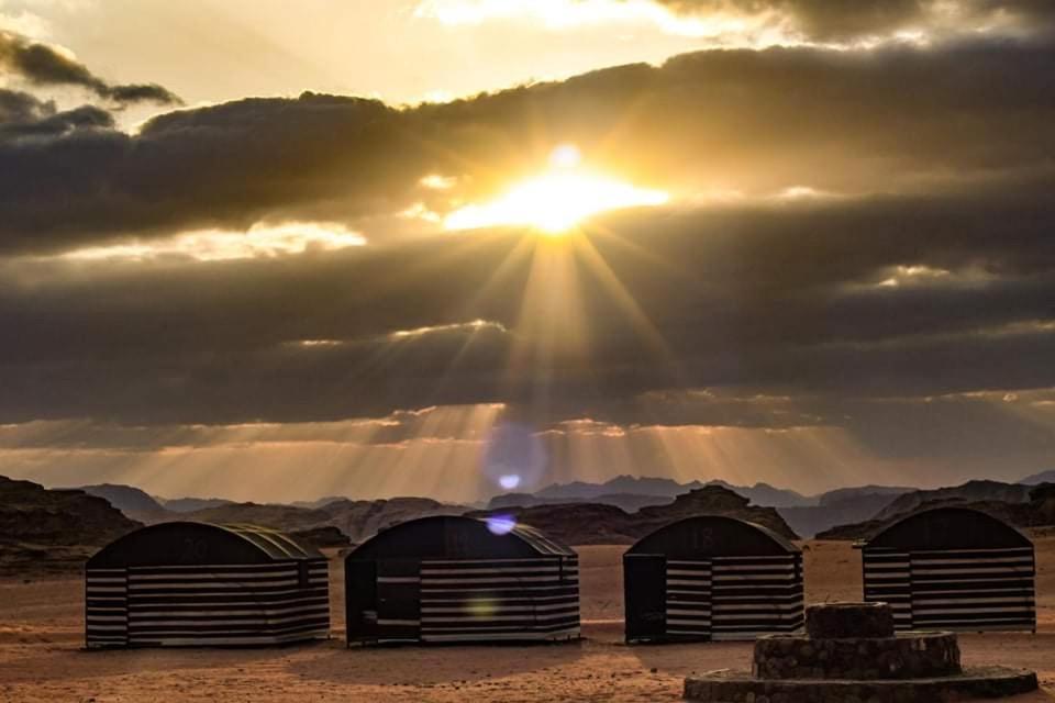 וואדי רם Desert Shine Camp מראה חיצוני תמונה